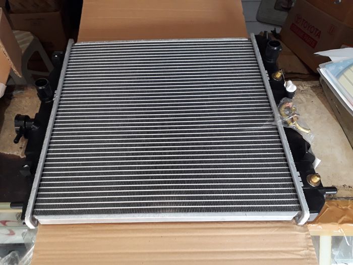 radiator mobil orisinal