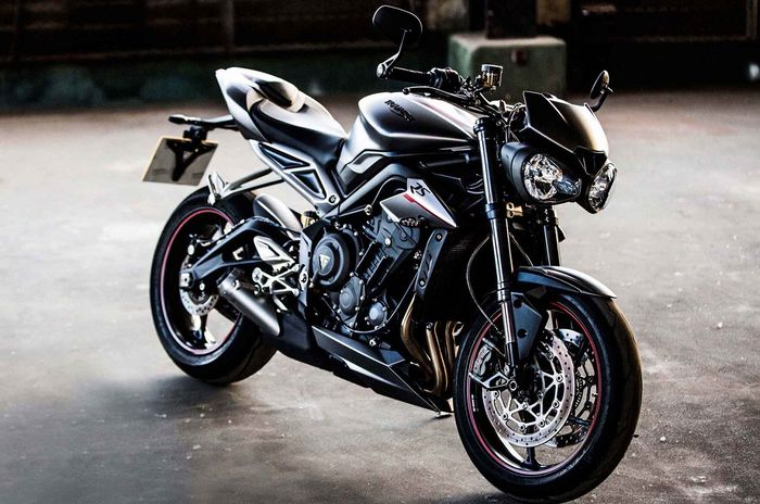RS, Varian Tertinggi Dari Triumph Pada Kategori Triple Street