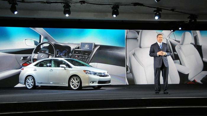 Lexus Melaunching HS 250 h Pada 2010 Lalu