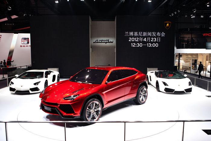 Lamborghini Urus Yang Dipamerkan Pada Beijing Motor Show 2012