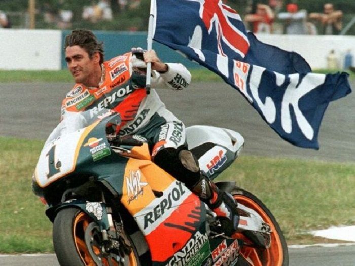 Mick Doohan berhenti balap setelah kecelakaan tragis di Jerez