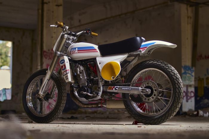 KTM 250 EXC kustom dirt bike tahun 70-an, lansiran www.vintageaddictioncrew.com