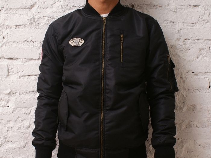 Jaket bahan Taslan