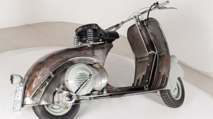 Vespa Tertua Seri 0