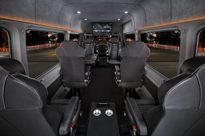 Interior VIP Lounge Mercedes Sprinter