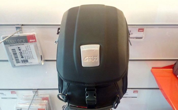 GIVI tipe Tanklock MT505