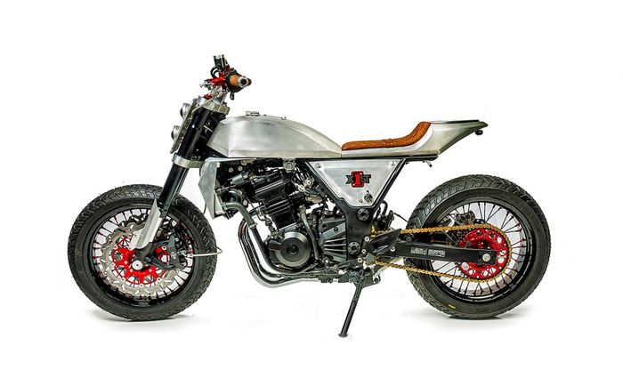 Kawasaki Ninja 250 kustom flat tracker dari White Collar Bike, dilansir oleh www.specialracer.com