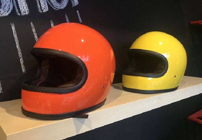 Helm Custom Warna Solid