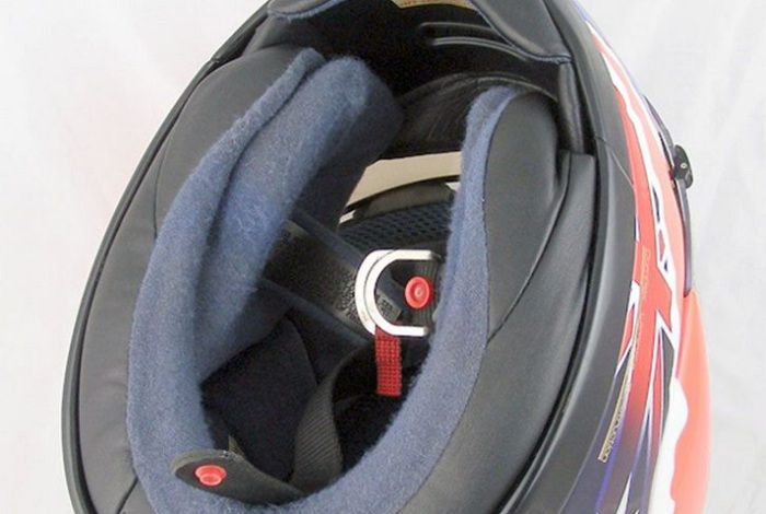Model pengait helm double D ring