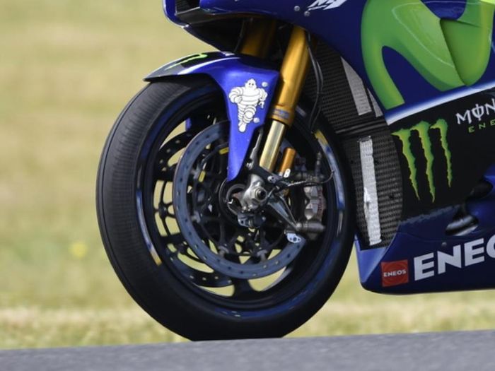 Rem pada motor di ajang balap Moto GP menggunakan kaliper rem bergaya radial