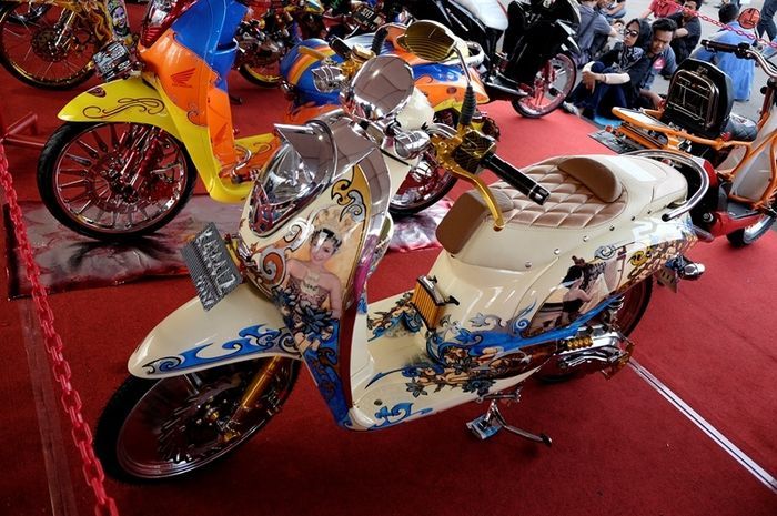 Modif  Honda Scoopy ala juragan batik