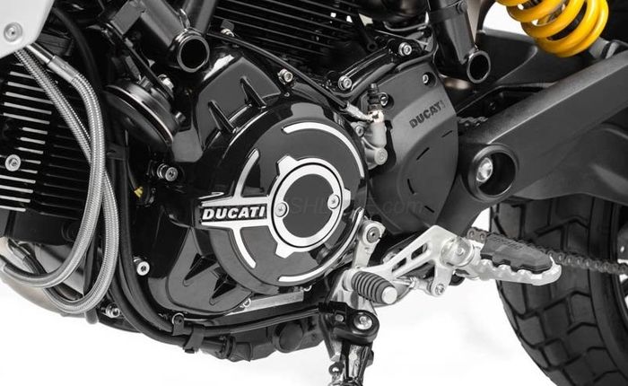 Mesin berkubikasi 1079 cc