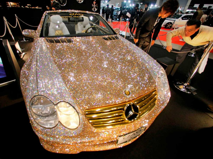 Mercedes-Benz SL 600 bertabur permata milik Al Waleed