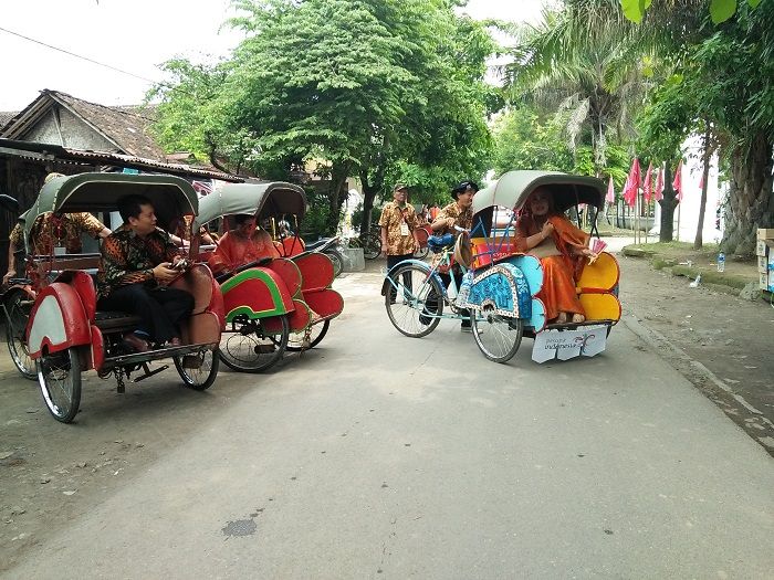 Becak yang digunakan di pernikahan anak Jokowi