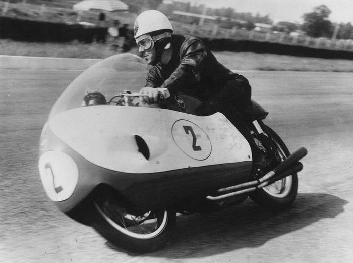 Geoff Duke Dengan Gilera 500 GP