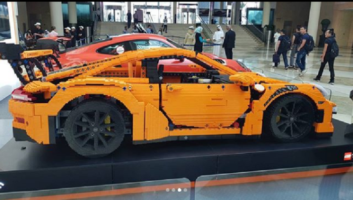 Porsche Lego di Dubai Motor Show 2017