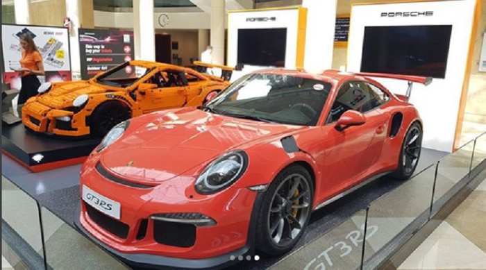 Porsche 911 GT3 RS di Dubai Motor Show 2017