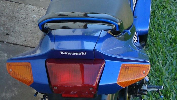 Motor Kawasaki apa nih lampu belakangnya gepeng