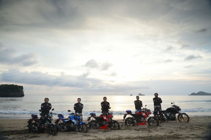 Suzuki GSX-S150 touring menyelusuri pantai selatan Malang 