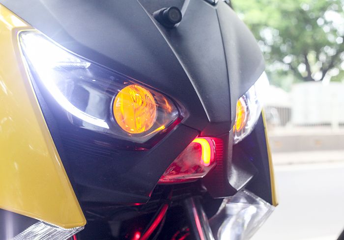 Pasang Lampu Proyektor di Yamaha XMAX. gbr 1