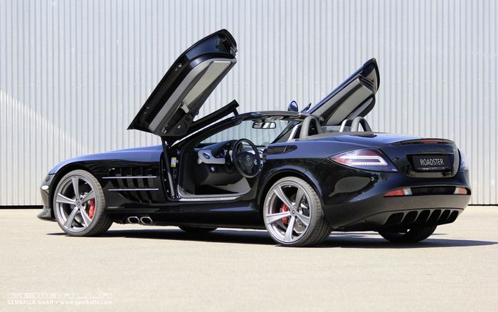 Interior Mercedes-Benz SLR dengan sasis alumunium