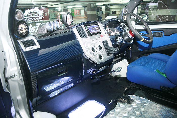 Daihatsu Granmax Pick-Up 2017. Interior single seater