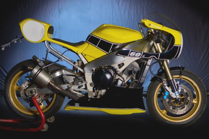 Yamaha R1 1998 cafe racer dari Vintage Addiction Crew, dilansir oleh www.BikeBound.com