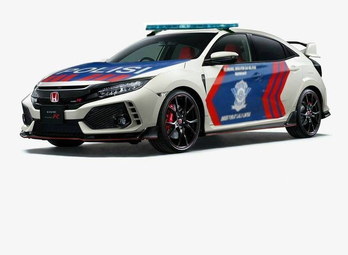 Digital modif Honda Civic Type R menjadi mobil polisi