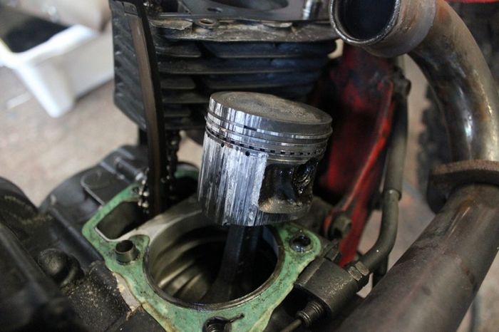 Broken Piston
