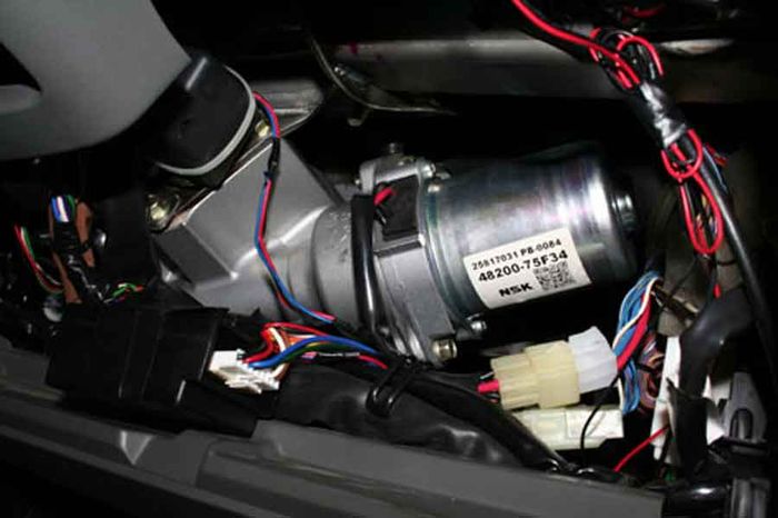 Motor listrik pada sistem EPS