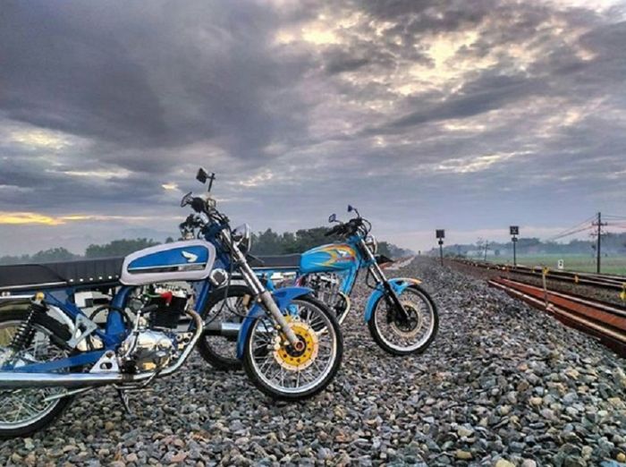 Honda CB Modifikasi dan Pemandangan