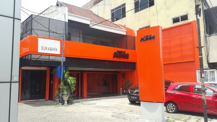 Dealer baru KTM di Surabaya