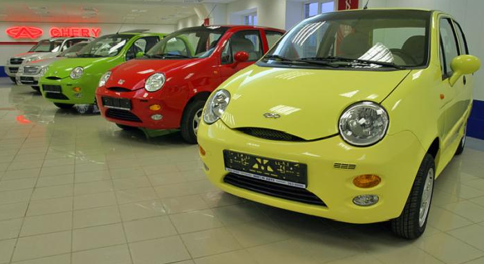 Chery QQ. Awalnya muncul di tahun 2006 bersama Indomobil