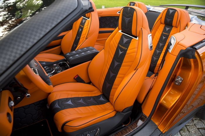 Kabin Benteley Continental GTC berkelir oranye-chrome