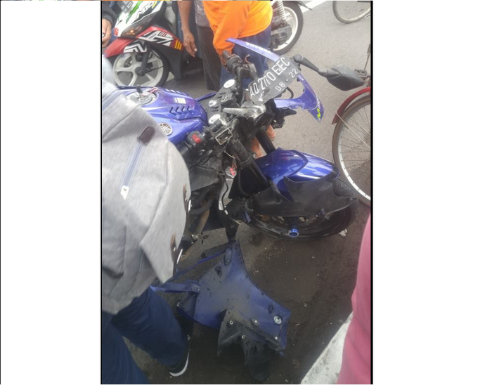 Kondisi Yamaha R15 pasca tabrakan