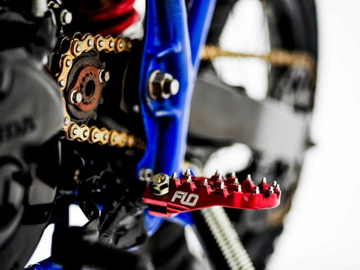 Honda XR60R custom street tracker dari Herencia Custom Garage, dilansir oleh Bikebound.com