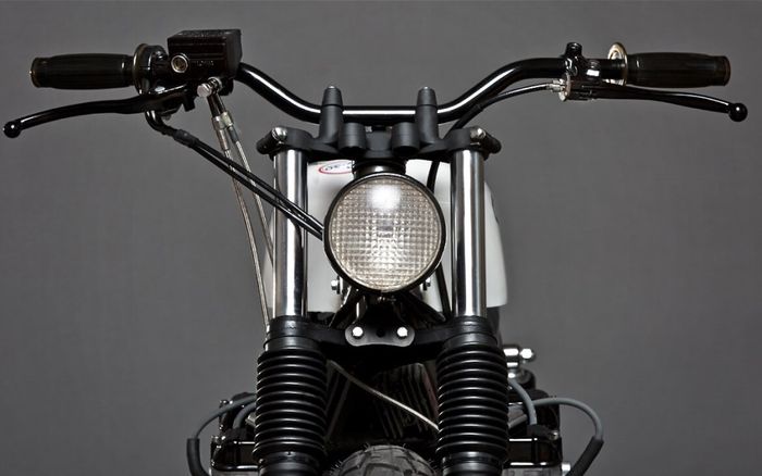 Kawasaki KZ650 custom brat style dari Piston Trigger, dilansir oleh Bikebrewers.com