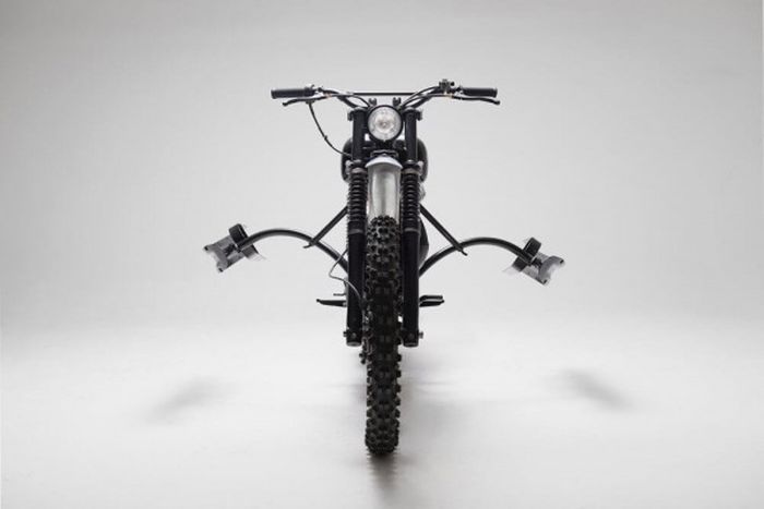 Husqvarna MC256 custom tracker dari LOON, dilansir oleh Bikebrewers.com