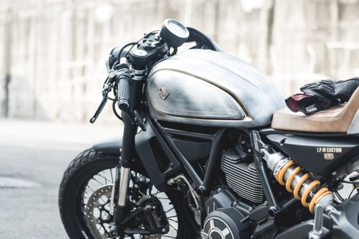 Ducati Scrambler custom cafe racer dari Impossible Project Motors