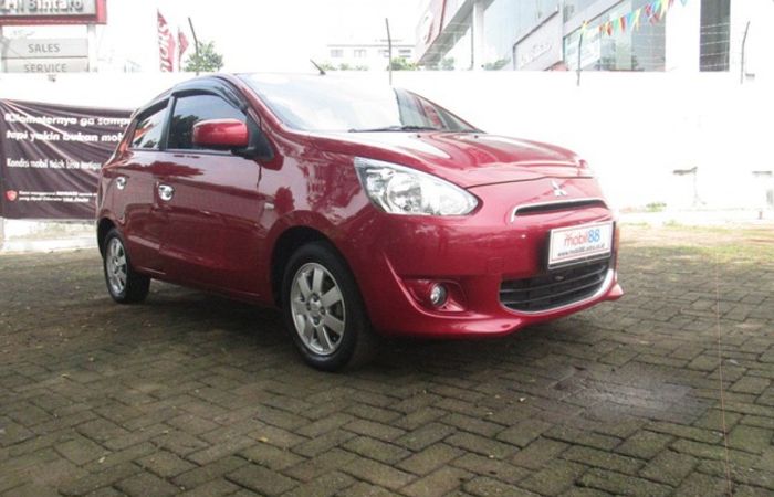 Mitsubishi Mirage 2011