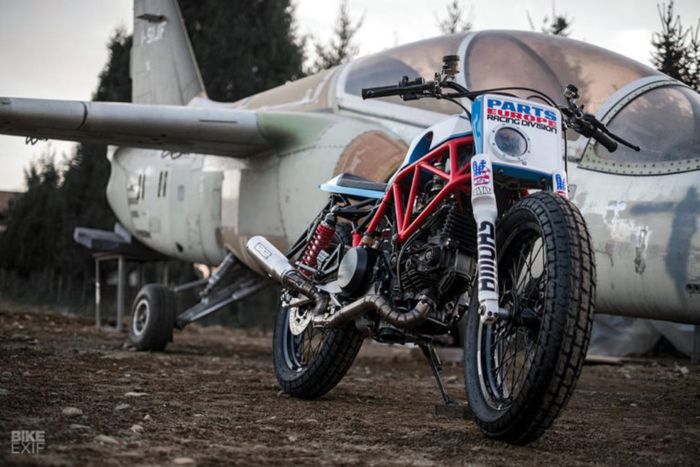 Ducati 750SS custom flat tracker dari Luca Carava (Home Made Motorcycles)
