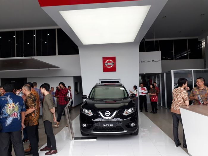 Layout pintu masuk dealer Nissan-Datsun Roxy