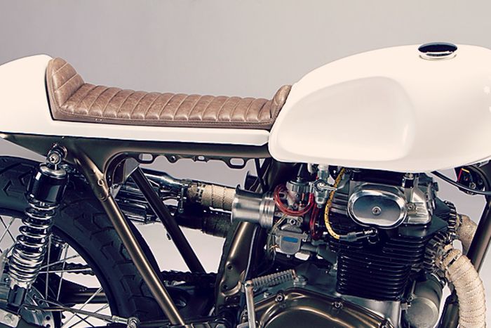 Honda CL350 custom cafe racer dari Dia de Los Motos