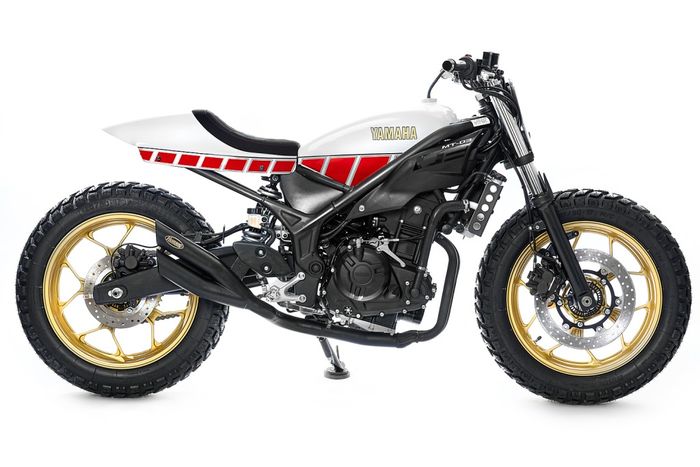 Yamaha MT-03 custom flat tracker garapan Dirk Oehlerking (Kingston Custom) dan Moritz Bree