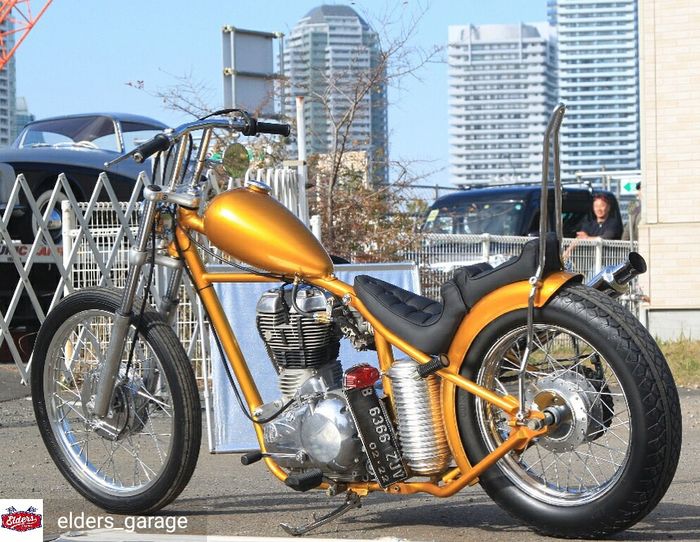 Tampilan motor custom Joko Widodo slim dan simpel, keren kan!