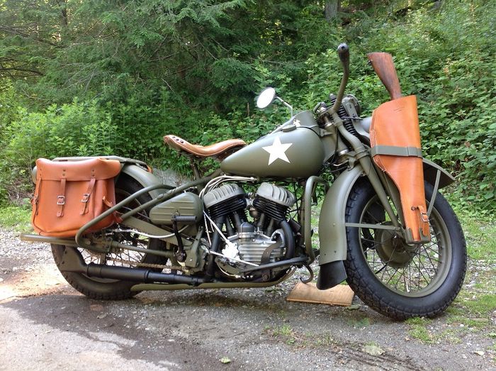 Tampilan standar Harley-Davidson WLA Flathead 1942