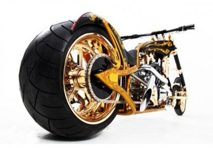 Motor Harley-Davidson custom Chopper milik Donald Trump hasil garapan Orange Country Choppers