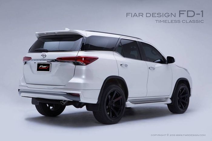 Toyota Fortuner pakai body kit dari Fiar Design