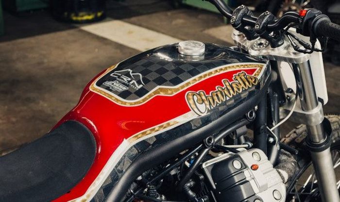 Moto Guzzi Griso custom flat tracker dari Cafe Racer Napoli