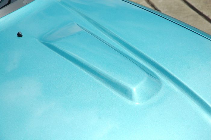 Kap mesin ada 'tonjolan' seperti punya CRX aslinya